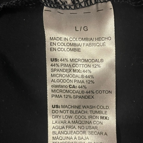 Chico Black Long Sleeve Top with Button Sleeve Accents, size Large (Chico 2) - Picture 7 of 7